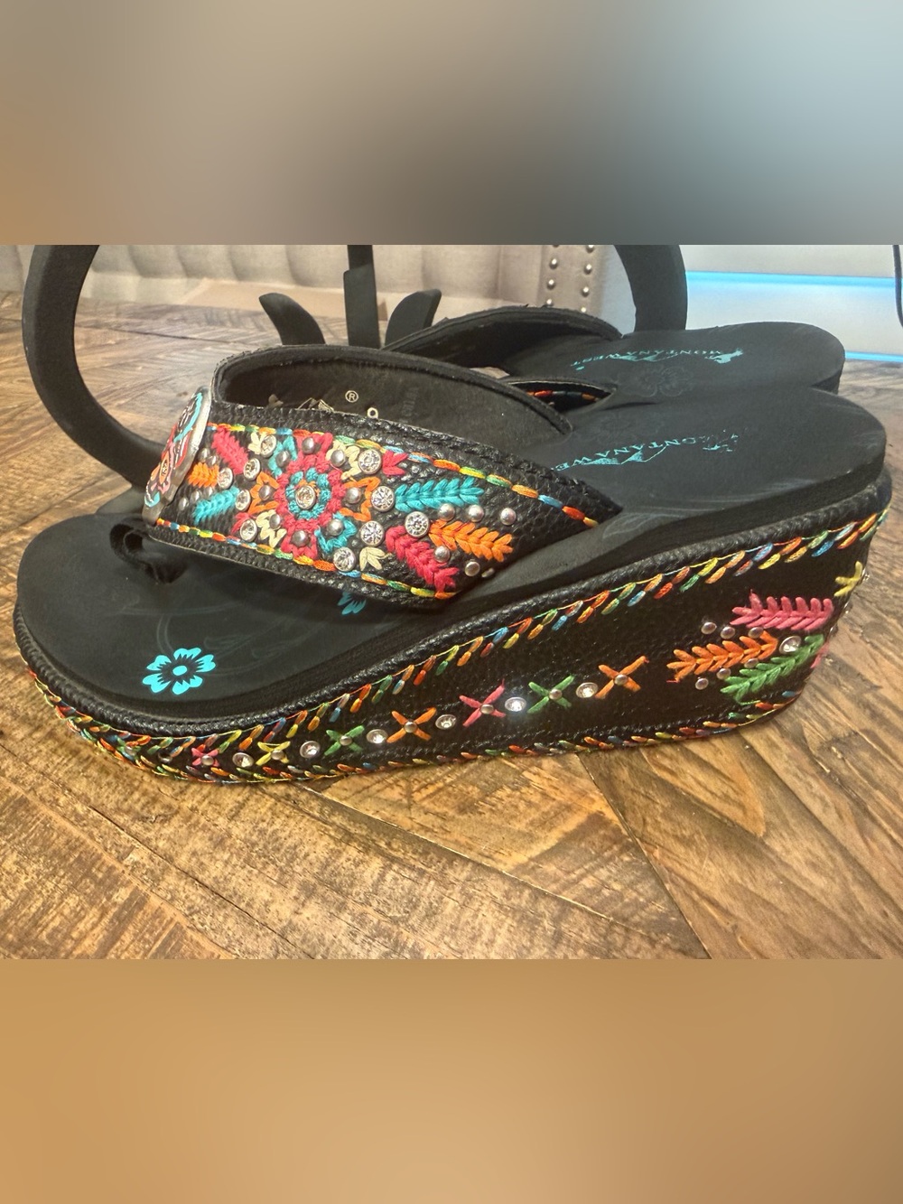 Montana West Black Wedge Sandals with Colorful Embroidered Accents Los Muertos